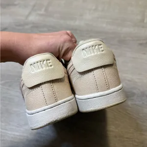 •Nike• Court Vision Sneakers thumbnail 9