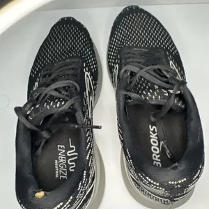 Brooks Levitate 5 Women’s 9 B Black Running Shoes 1203571B090 Heel Damage thumbnail 5