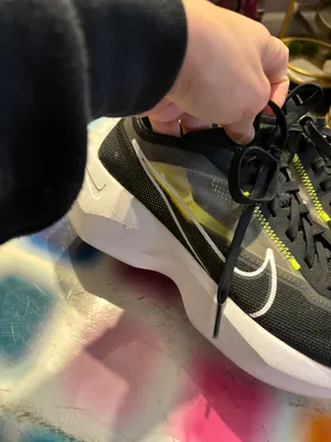Nike Shoes thumbnail 5