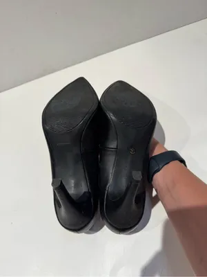 A.N.A m Wardrobe Staple Classic Black Pointed-Toe High Heel Pumps - Size 9.5 thumbnail 7