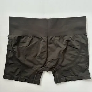 Gymshark Everyday Seamless Shorts thumbnail 3