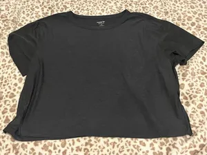 Old Navy Athletic Black Crop Active Top thumbnail 1
