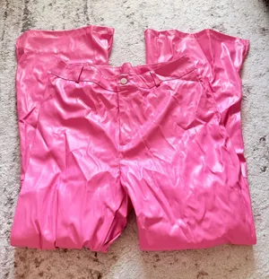 Hot pink leather flare pants thumbnail 1