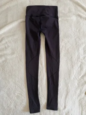 Lululemon Women Sz 4 Reveal Tight Precision 25” Bosenberry thumbnail 11