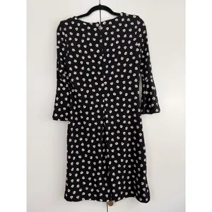 Tommy Hilfiger Black Floral Bell Sleeve Shift Dress Size 2 EUC‎ Career Chic thumbnail 2