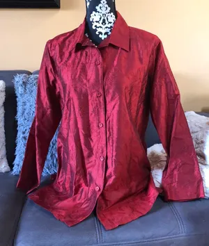 Jaclyn Smith Classic Red Button Down Shirt Medium thumbnail 1