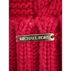 Michael Kors Womens‎ Red Cable Knit Beanie Fleece Lined Winter Hat Gold Logo Tag thumbnail 2