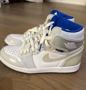 Air Jordan Sneakers thumbnail 1