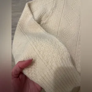 CREAM CABLE KNIT SWEATER S thumbnail 4