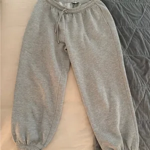 Princess Polly Light Gray Joggers thumbnail 3