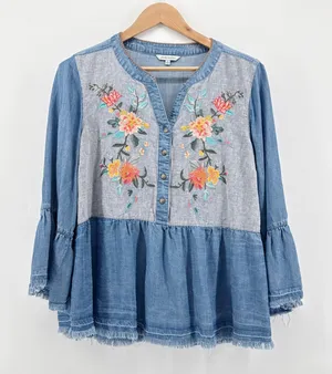 John Mark Embroidered Denim Linen‎ Top L Blue Floral Boho Bell Sleeve Fringe EUC thumbnail 1