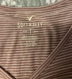 American Eagle Outfitters Top thumbnail 2
