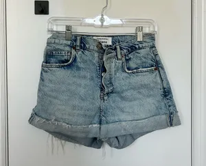 Reformation Charlene High-Rise Cuffed Jean Shorts thumbnail 4