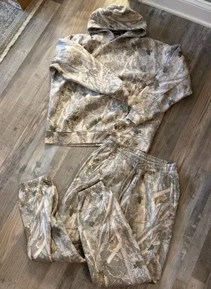 Abercrombie White Camo Hoodie and sweatpants thumbnail 2