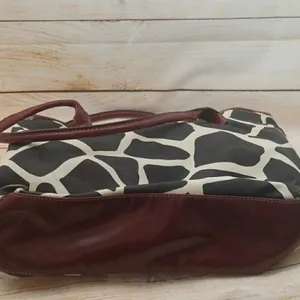 Nine & Co. by Nine West giraffe shoulder purse thumbnail 6