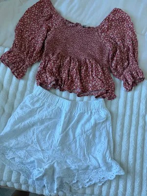 American Eagle Outfitters Rose-Red Smocked Floral Puff-Sleeve Top thumbnail 5