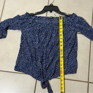 Express Women Navy Blue‎ Polka Dot Top Blouse Off Shoulder size S thumbnail 6