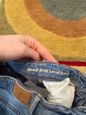 American Eagle Outfitters Highest Rise Mom Shorts Denim Jean Shorts Distressed 0 thumbnail 4
