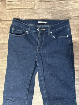 Levi’s Classic Bootcut Dark Wash Jeans Size 6 | Flattering Fit thumbnail 5