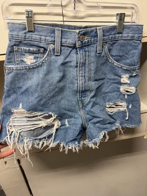 Levi’s Shorts Denim High-Rise Distressed thumbnail 3