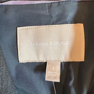 Banana Republic Women’s Gray Two-Button Blazer – Size 4 (NWT) thumbnail 2