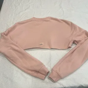 Alo Yoga Extreme Cropped Pullover in a soft pink hue size M women thumbnail 2