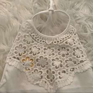 Reverse Women's Juniors Size Medium Crochet Tie Back Crop Top White Halter #9687 thumbnail 3