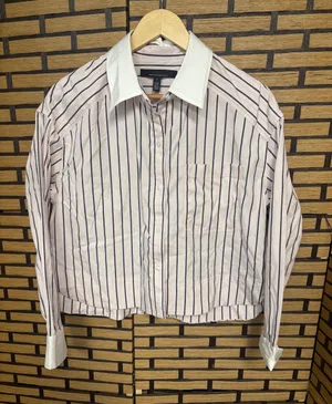 White House Black market pink stripe crop button down shirt size 8 thumbnail 1
