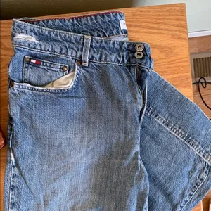 Tommy Hilfiger | wide leg capri jeans, distressed, medium | size 12 thumbnail 6