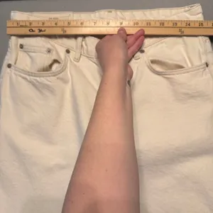 Zara Origins Straight Leg Denim Jeans Cream Off-White Women Size 31 thumbnail 7