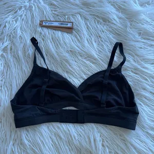 Skims Fits Everybody Crossover Bralette Onyx Size Medium thumbnail 5