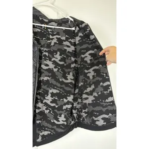 Smartwool Women's Urban Upslope Insulated Reversible Poncho Black Camo Size S/M thumbnail 10