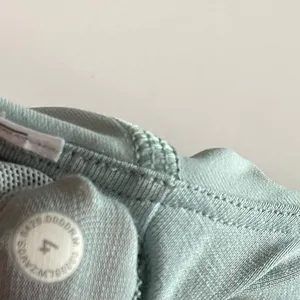 lululemon athletica Energy Bra Long Line B-D Cup Hazy Jade -Size 4 thumbnail 5