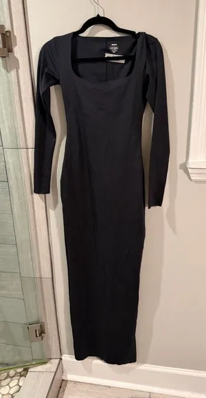 SKIMS Long Sleeve Dress Maxi Black thumbnail 1