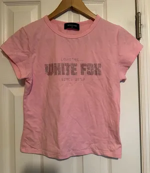 White Fox Top Boutique thumbnail 1