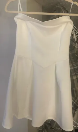Windsor Sweet And Sassy Strapless Scuba Knit Skater Dress thumbnail 2
