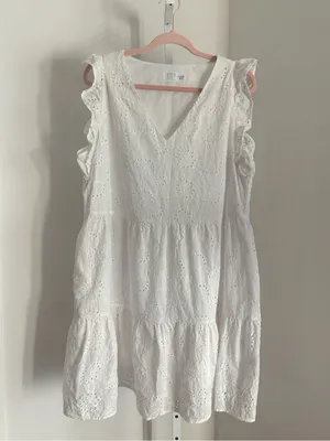 Time and Tru Women’s White Eyelet V-Neck Ruffle Sleeve Sundress Size Large 12/14 thumbnail 3