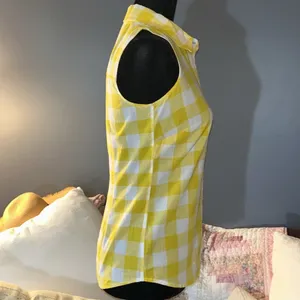 Boden Size 2R Sleeveless Button Down Shirt thumbnail 4