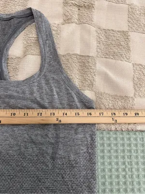 Lululemon Swiftly Tech Racerback‎ Tank size 8 thumbnail 2