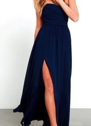 Lulu’s Formal Dress thumbnail 1