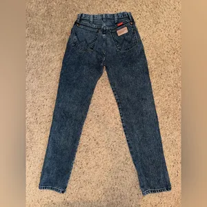 Wrangler Dark Blue Jeans size 9X32 thumbnail 2
