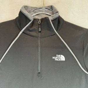 The North Face Pullover Lightweight 1/4 Zip Athletic Top‎ Black Gray Womens M thumbnail 4