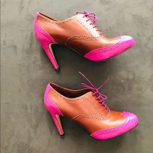 Cole Haan Nike Air Ankle Shoe with Lace.Size: 8.5B thumbnail 3