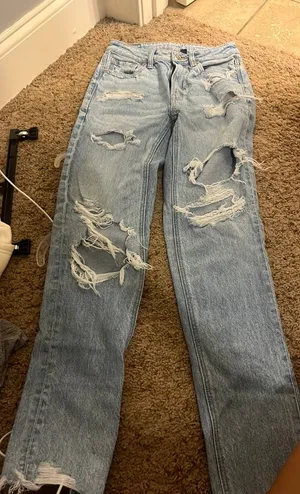 American Eagle Jeans thumbnail 1