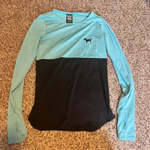 PINK Victoria's Secret Two-Tone Athletic Long Sleeve Top‎ Thumb Holes Mint Black thumbnail 1