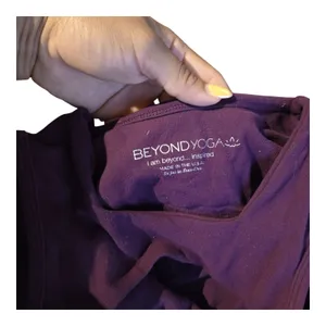 Beyond Yoga Purple Cut Out Tank Size: L thumbnail 4