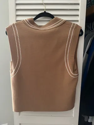 Boutique Top thumbnail 2