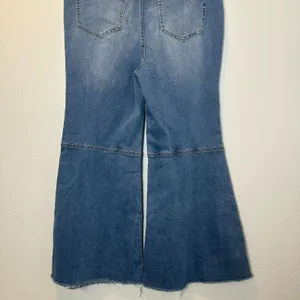 Free People Women's Size 31 Youthquake Crop Flare‎ Jeans Medium Wash thumbnail 16