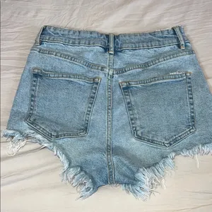 Zara Blue Jean Shorts High-Waisted Distressed Size 2 thumbnail 4