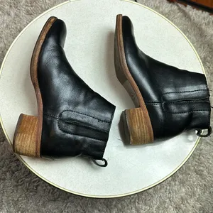 Kirk-Ease Mindo Stacked Heel 7M Black Leather Pull-on Ankle Boots Booties thumbnail 3